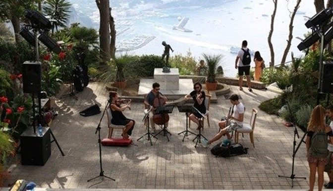 A Capri il festival delle avanguardie gender a Villa Lysis